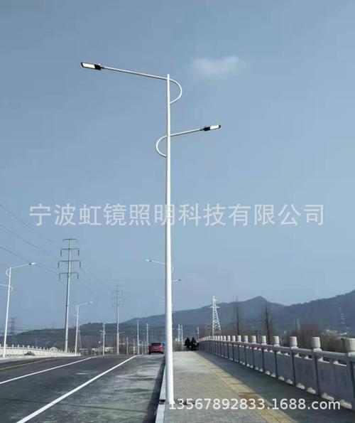 虹镜照明 自产LED路灯批发，10米高低杆路灯的技术与价值解析